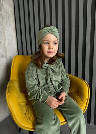Велюровый костюм на девочку, с подарком 😍 цвет оливка6 фото