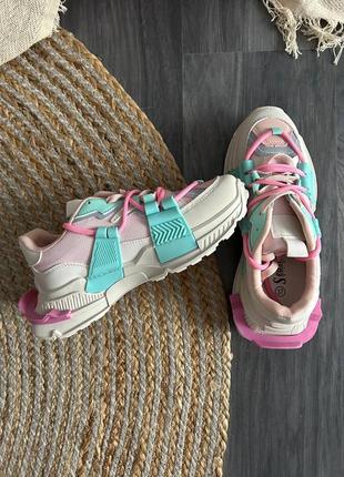 Яскраві жіночі кросівки, рожеві, тіфані, бігове взуття, спортивні кросівки!1 фото