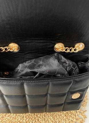 Жіноча брендова сумка michael kors  мʼяка модель корс в чорному кольорі по супер ціні корс на ланцюжку золото8 фото