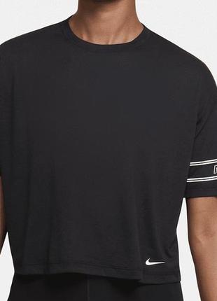 Спортивна футболка nike