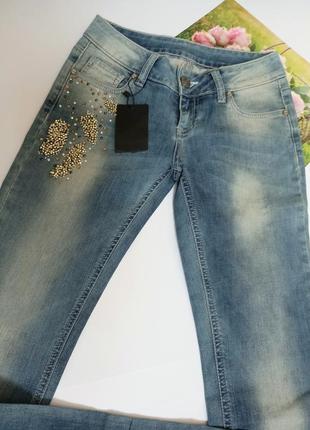 Интересные женские джинсы  w272 фото