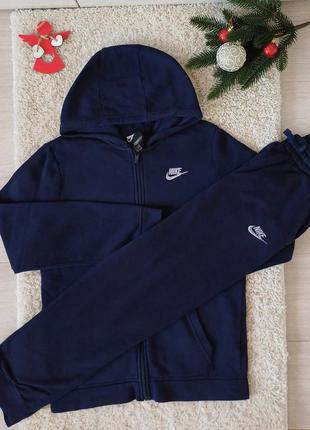 Спортивный костюм nike