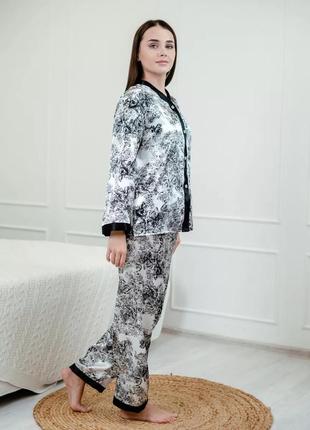 Нова вишукана атласна піжама/домашній костюм 42-487 фото