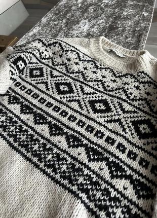 Вязаный свитер кофта с орнаментом3 фото