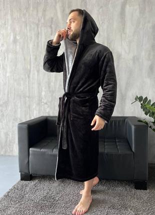 Мужской махровый халат с капюшоном черный1 фото