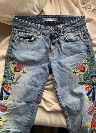 Вышитые джинсы zara3 фото