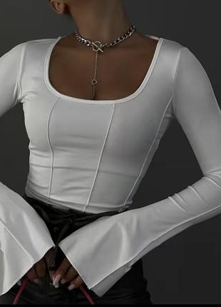 Нова кофта біла з рукавами стильна топ з вирізом