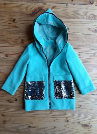 Пальто кашемировое с пайетками на 3-4 года