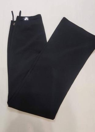 Новые черные классические брюки клеш от бедра с красивым поясом2 фото