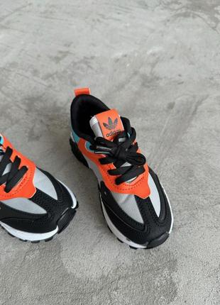 Кросівки дитячі