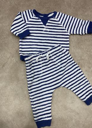 Костюм тепленький next