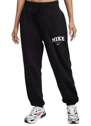 Новые брюки nike oversized fit