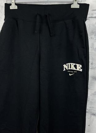 Новые брюки nike oversized fit5 фото
