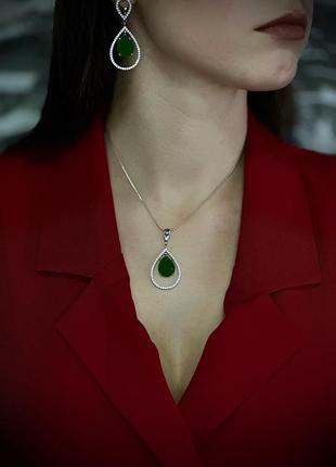 Жіночий срібний кулон з синтетичним хризопразом і кубічним цирконієм покритий родієм