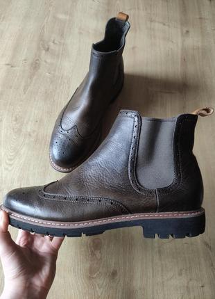 Стильні чоловічі шкіряні черевики челсі clarks, р.44