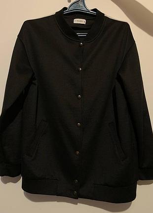 Чоловічий бомбер