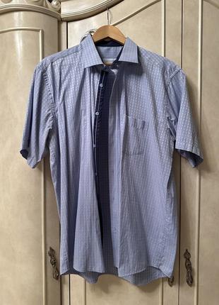 Чоловіча блакитна сорочка с коротким рукавом
