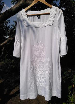 Белоснежное коттоновое платье с вышивкой (100% хлопок)1 фото