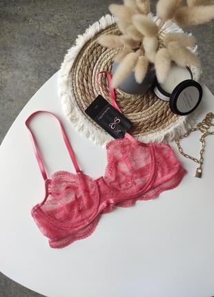 Мереживний бюстик від бренду hunkemoller