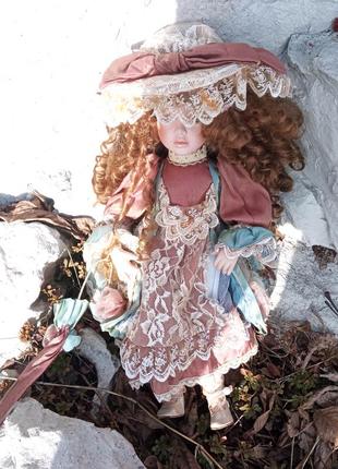 Продам роскошную фарфоровую куклу большого размера.англия
