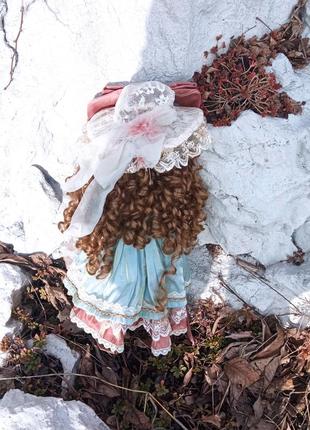 Продам роскошную фарфоровую куклу большого размера.англия