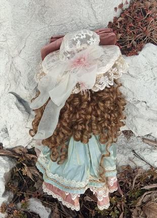 Продам роскошную фарфоровую куклу большого размера.англия