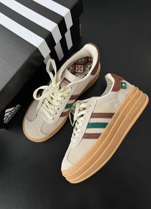 Кроссовки adidas gazelle bold cream white/wild sepia/collegiate green