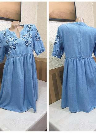 Сукня з вишивкою. asos.