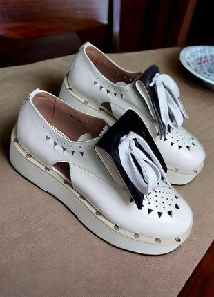 Кожаные итальянские 🇮🇹 белые туфли на толстой подошве twin set 37-38 размер4 фото