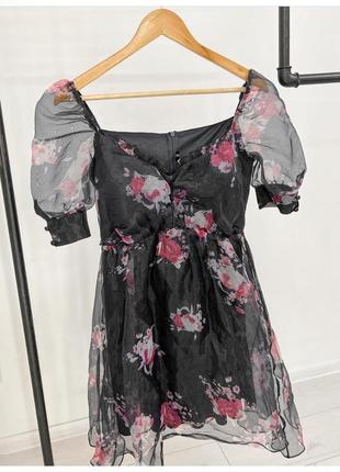 Чорна сукня з органзи з квітковим принтом розмір s5 фото