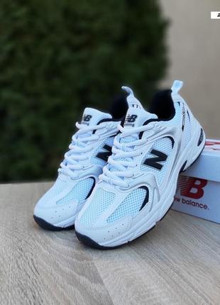 Женские кроссовки new balance