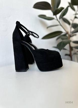 Женские туфли на высоком каблуке2 фото