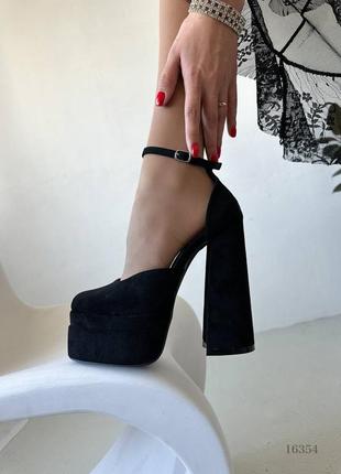 Женские туфли на высоком каблуке5 фото