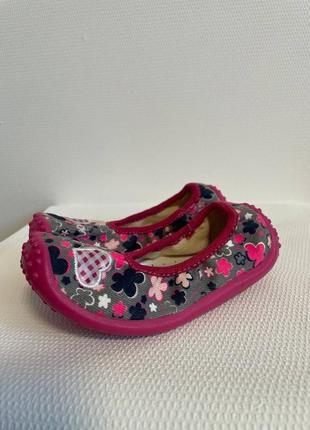 Текстильне взуття для дівчинки