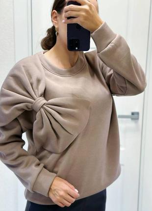 Стильний трендовий светр з декоративним бантом спереду ,світшот жіночий теплий, різні кольори
