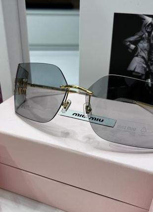 В наявності стильні модні окуляри люкс якості в фірмовій упаковці гарно на подарунок