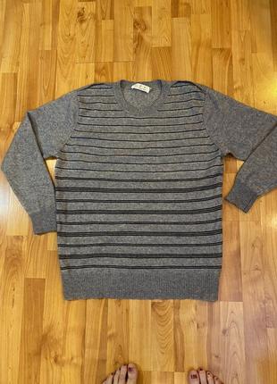 Серый кашемировый свитер с полосками. rong heng