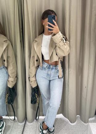 Ідеальний короткий тренч zara