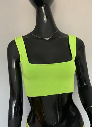 Яскравий топ zara xs-s