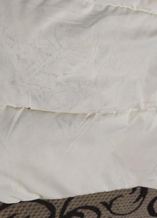 Куртка демисезонная белого цвета8 фото