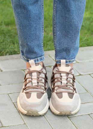 Кросівки жіночі замшеві байка бежеві3 фото