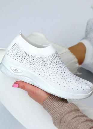 Белые легкие женские текстильные кроссовки в стразах доступная цена 202744 фото