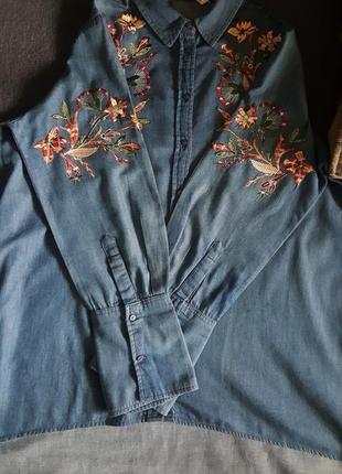 Модная джинсовая рубашка с вышивкой " zara basic "38-424 фото