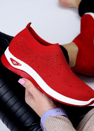 Яскраві червоні текстильні жіночі кросівки у стразах доступна ціна 20277