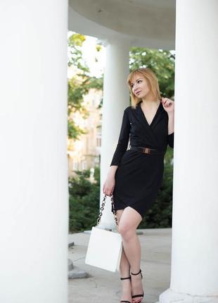 Стильна ефектна чорна сукня4 фото