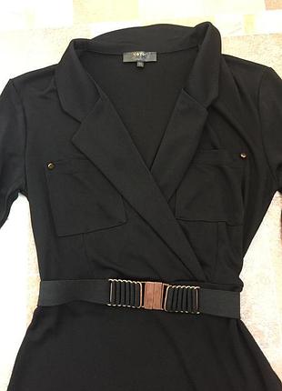 Стильна ефектна чорна сукня6 фото