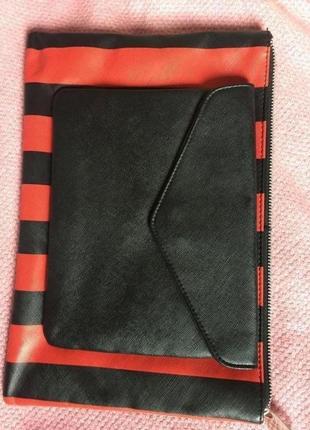 Стильний смугастий клатч