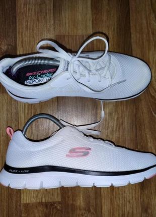 Женские кроссовки skechers р.40-41