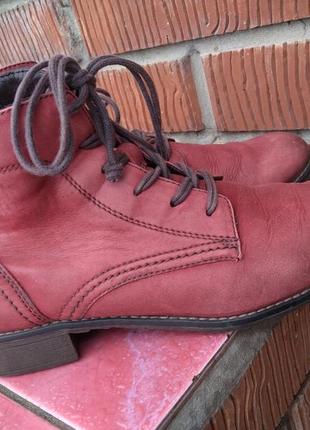 Кожаные ботинки, ботинки