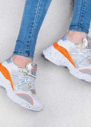 Стильные белые кроссовки на платформе массивные модные кроссы летние сетка